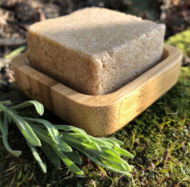 soopie-zeepje-organic shamppoo bar. vierkante zeep om je haar mee te wassen